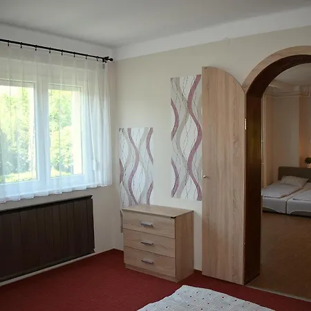 Tanay Vendeghaz Balatonfured